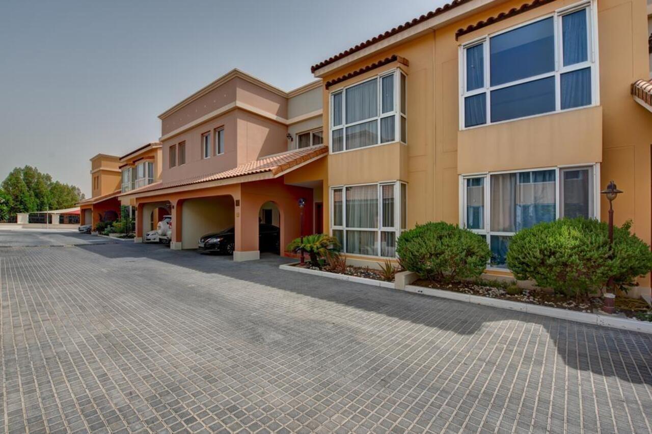 Barsha Gardens By J5 Holiday Homes Dubai Exterior foto