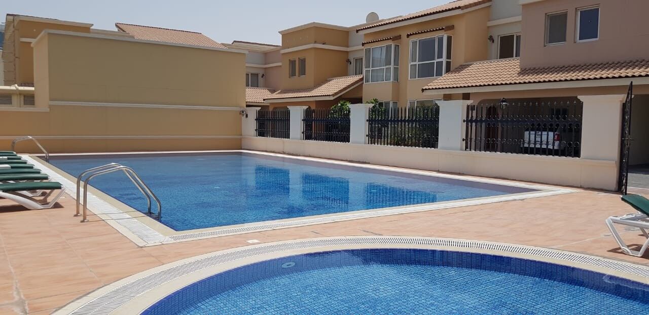 Barsha Gardens By J5 Holiday Homes Dubai Exterior foto